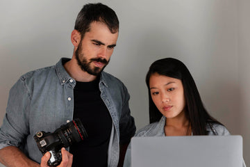 Curso de fotografía presencial vs online en Costa Rica: cómo elegir según tu rutina